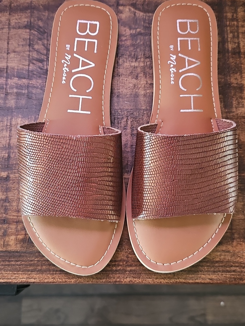 NWOT BEACH Matisse Copper Slide Sandals - Size 8